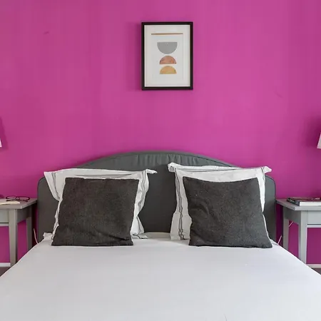 Joivy Stylish 2-bed Apt With Balcony In Lapa, 5mins To National Museum Of Ancient Art * Lisboa
