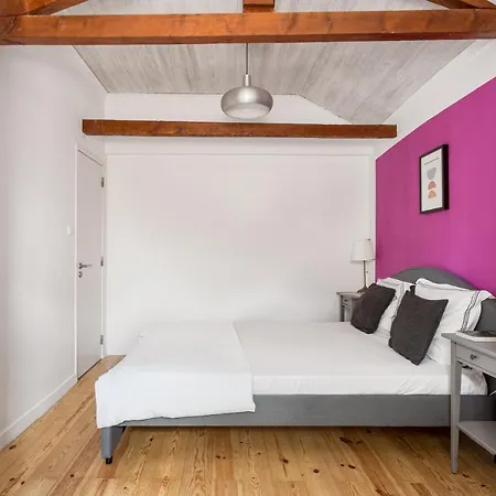 Lägenhet Joivy Stylish 2-bed Apt With Balcony In Lapa, 5mins To National Museum Of Ancient Art